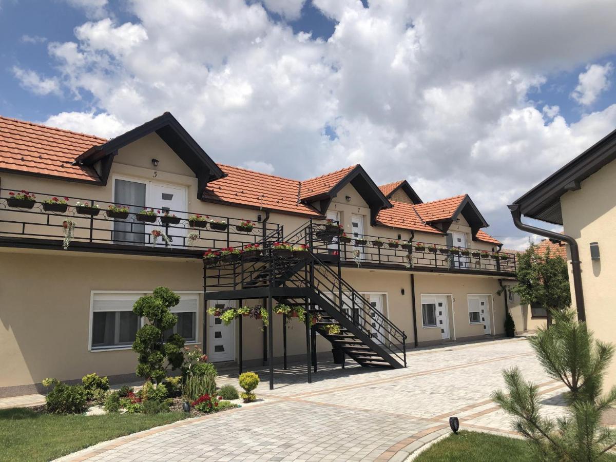 Kovac Residence Zrenjanin Exterior photo